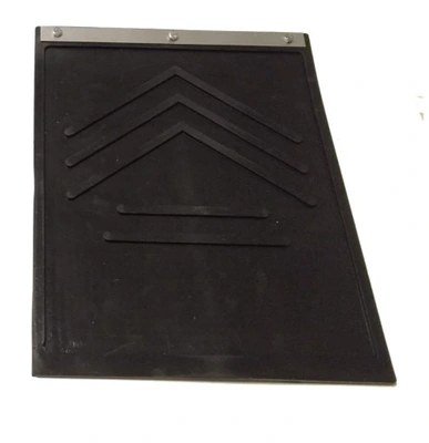 CHLAPACZ-BLOTNIKA-TYLNEGO-URSUS-C-330-guma-gumowy-31-5cmx39-5cm-z-okuciem